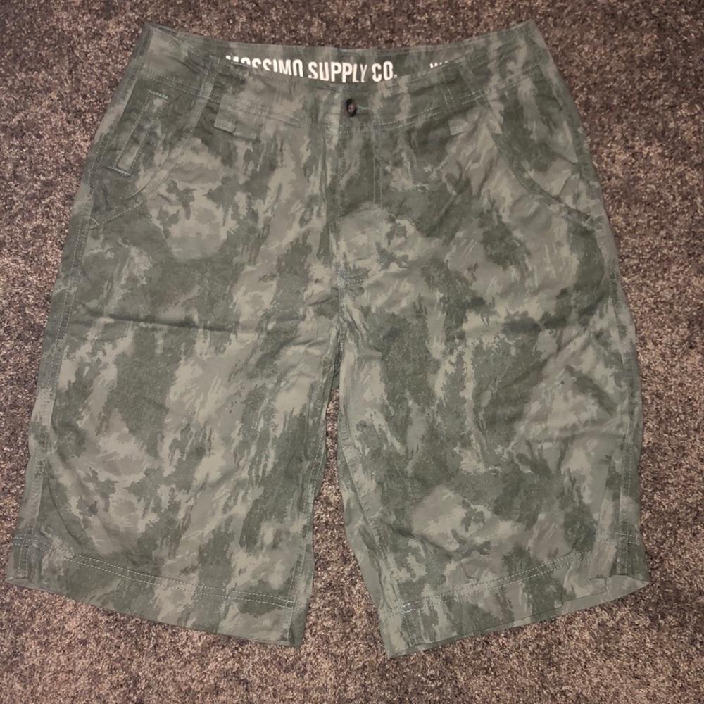 Camp khaki shorts